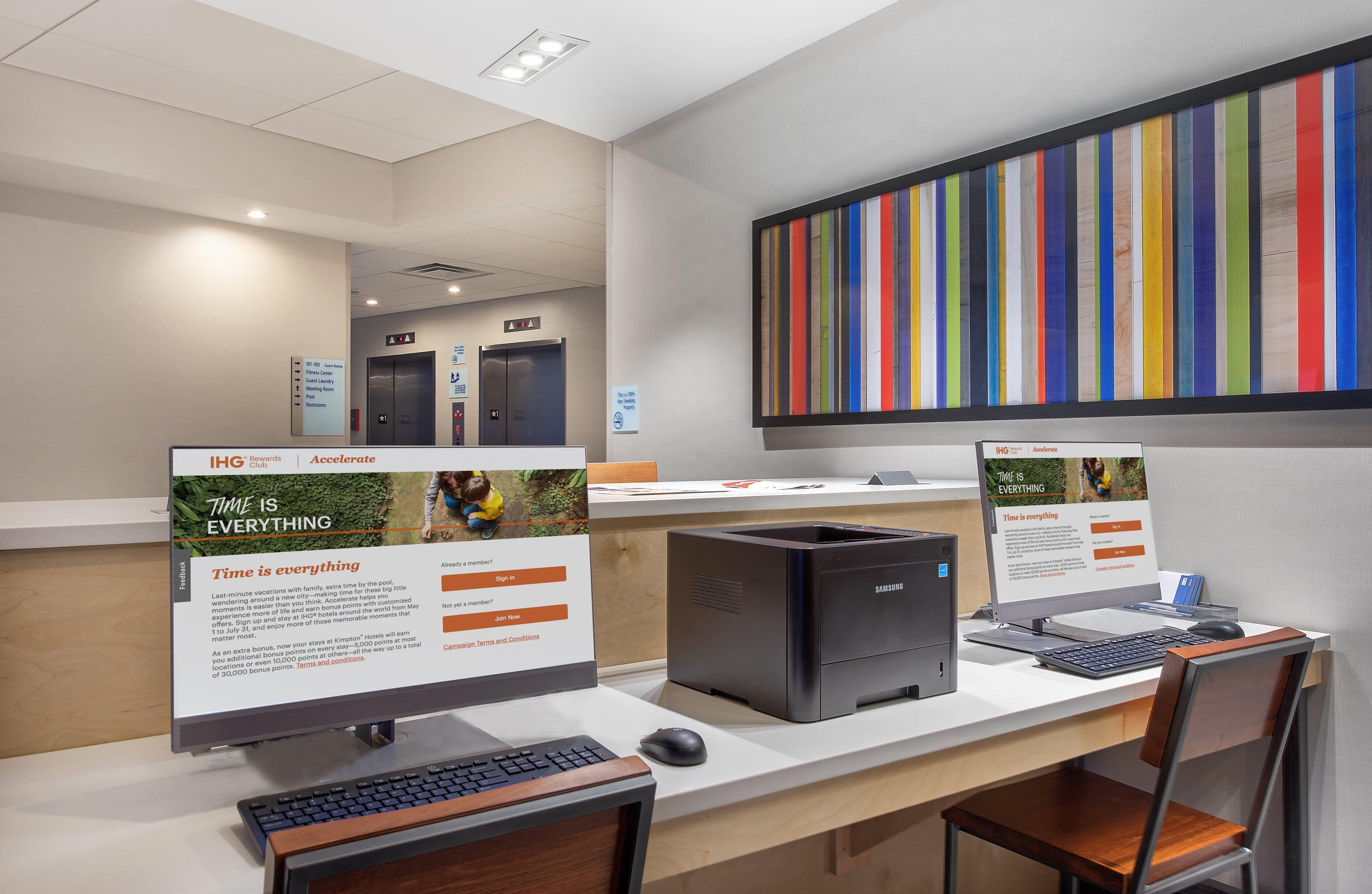 Holiday Inn Express Williamsburg By Ihg Exterior photo