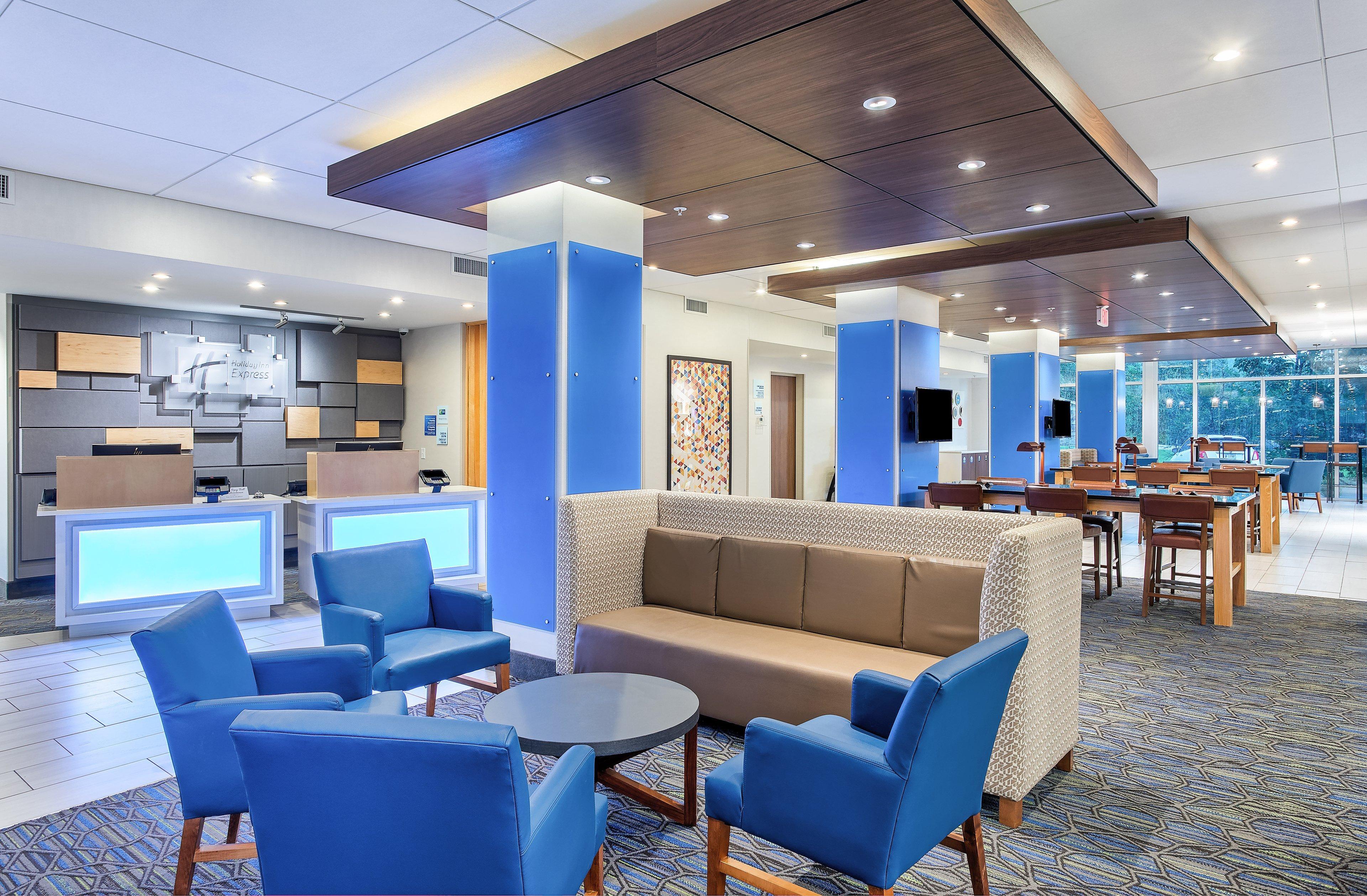Holiday Inn Express Williamsburg By Ihg Exterior photo